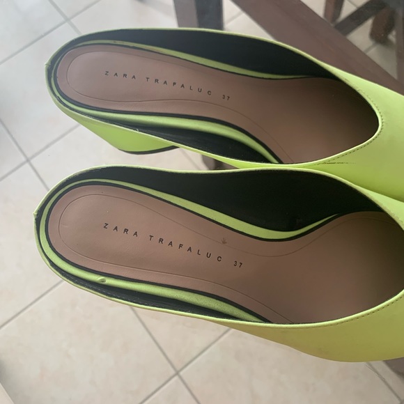 Zara Trendy slip on Sz 7 - Picture 5 of 9